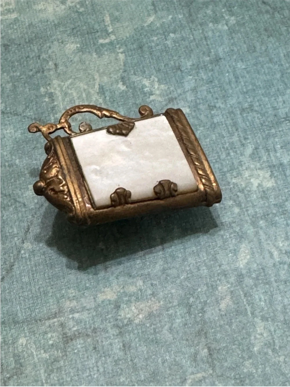 VINTAGE MCM BRASS AND MOTHER OF PEARL STEIN CUFF LINK